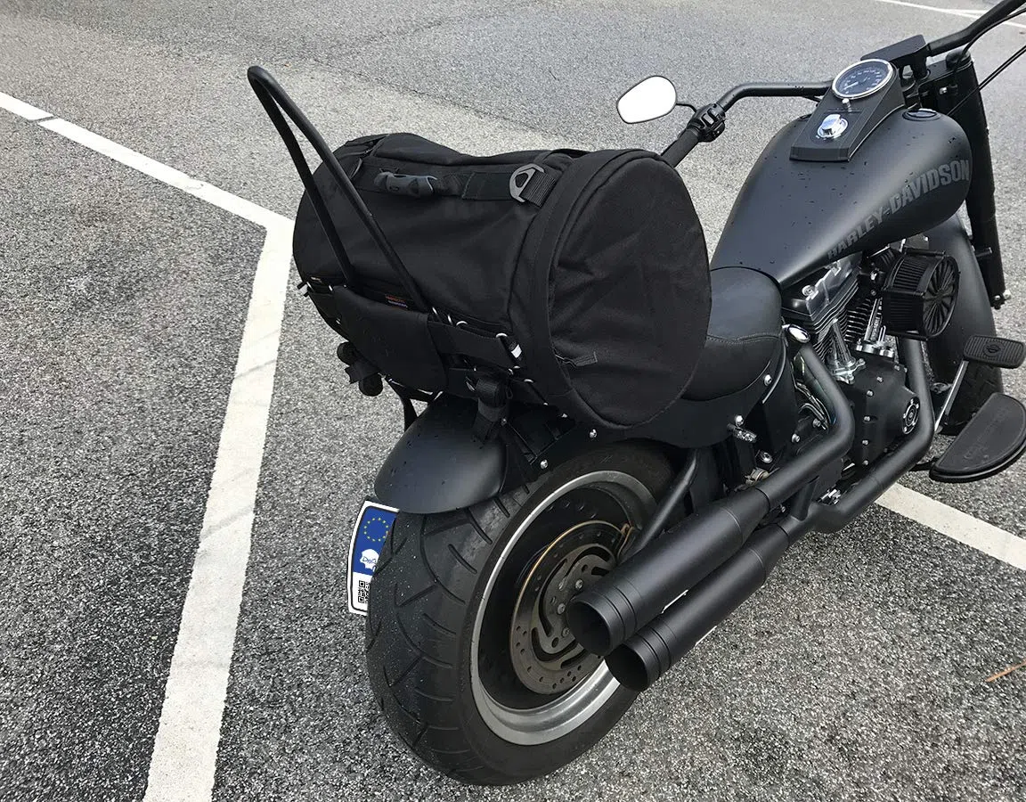 Motorrad Hecktasche, rollenförmig, aus wasserdichtem Cordura, 51 Liter Fassungsvermögen + zusätzliche Regenhülle inklusive (Cordura, L (51 L))